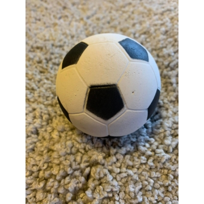 Focilabda tömör pattogós labdajáték