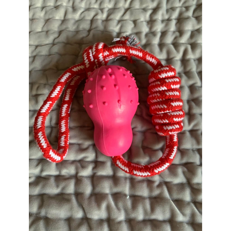 Kötél játék pink ás piros színekben gumiharanggal
